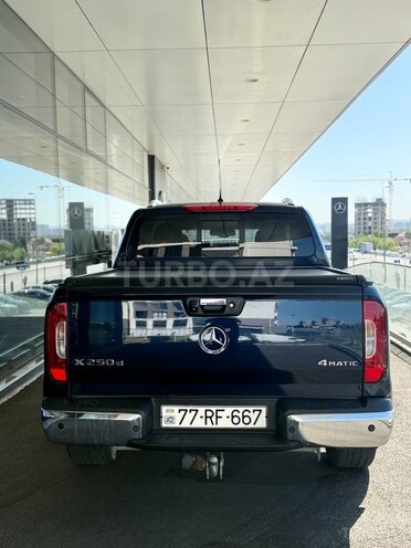 Mercedes  2019, 84,000 km - 2.3 l - Bakı