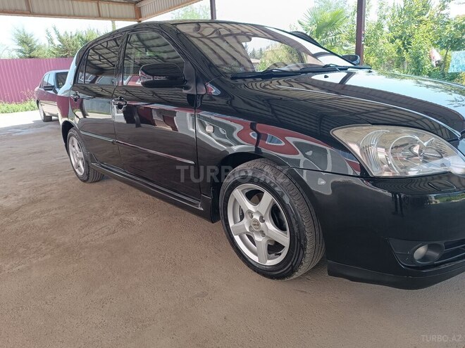Toyota Corolla 2005, 220,000 km - 1.4 l - Masallı