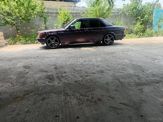 Mercedes 190 1991, 300,000 km - 2.0 l - Masallı