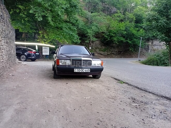 Mercedes 190 1991, 300,000 km - 2.0 l - Masallı