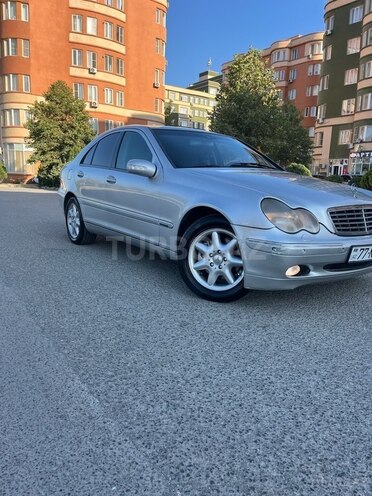 Mercedes C 240 2000, 509,525 km - 2.4 л - Bakı