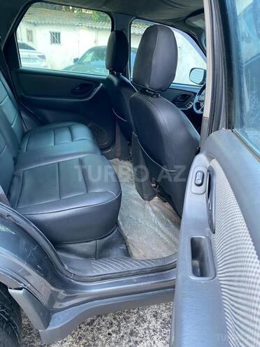 Ford Escape 2004, 180,000 km - 2.3 l - Bakı