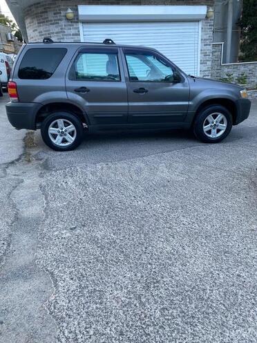 Ford Escape 2004, 180,000 km - 2.3 l - Bakı