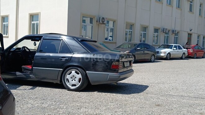 Mercedes E 200 d 1991, 350,965 km - 2.0 л - Bakı