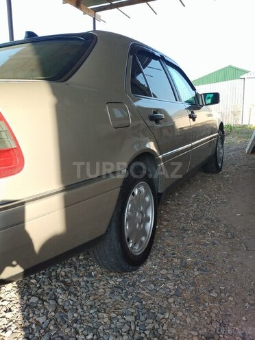Mercedes C 200 1995, 497,000 km - 2.0 l - Xaçmaz