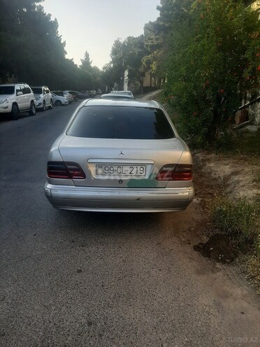 Mercedes E 220 d 1999, 827,000 km - 2.2 л - Bakı