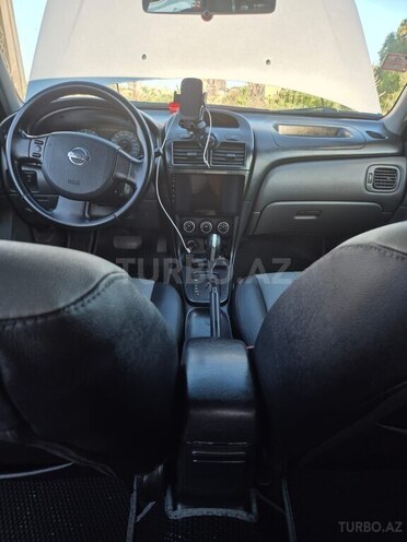 Nissan Sunny 2011, 212,000 km - 1.6 l - Bakı