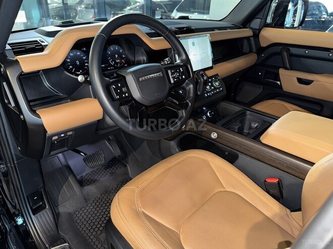 Land Rover Defender-8