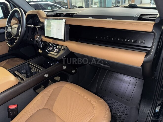 Land Rover Defender-11