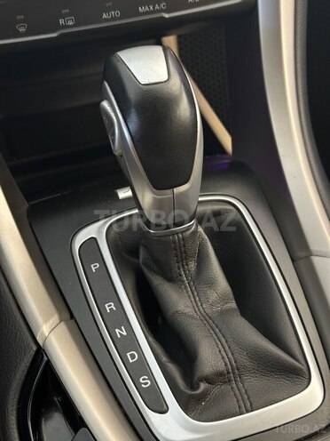 Ford Fusion (North America)-10