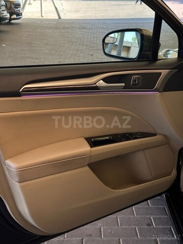 Ford Fusion (North America)-16