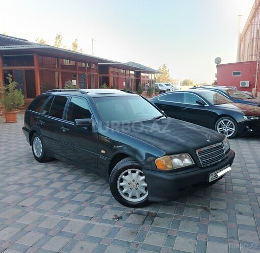 Mercedes C 220 d 2000, 318,216 km - 2.2 л - Şirvan
