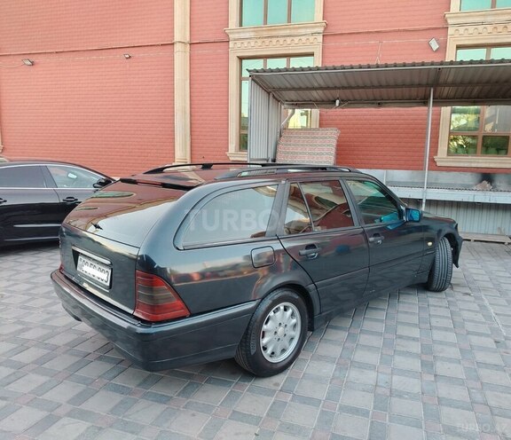 Mercedes C 220 d 2000, 318,216 km - 2.2 л - Şirvan