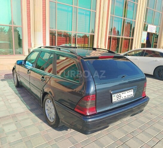 Mercedes C 220 d 2000, 318,216 km - 2.2 л - Şirvan