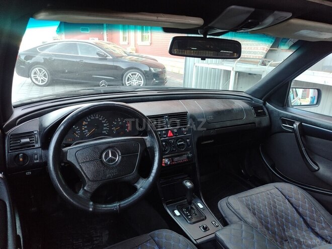 Mercedes C 220 d 2000, 318,216 km - 2.2 л - Şirvan