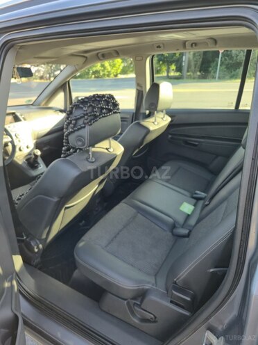 Opel Zafira 2006, 400,000 km - 1.9 l - Qax