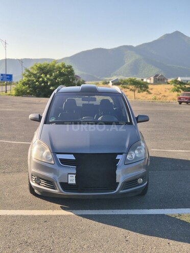 Opel Zafira 2006, 400,000 km - 1.9 l - Qax