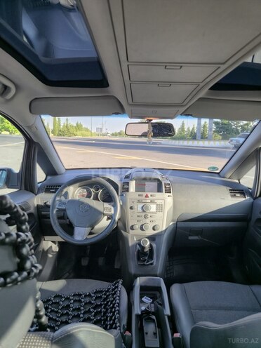 Opel Zafira 2006, 400,000 km - 1.9 l - Qax