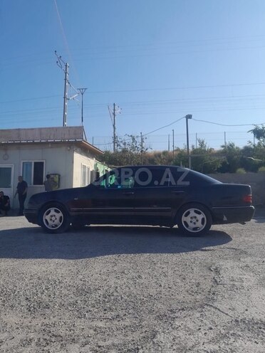 Mercedes E 240 1998, 250,000 km - 2.4 l - Bakı