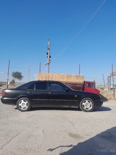 Mercedes E 240 1998, 250,000 km - 2.4 l - Bakı