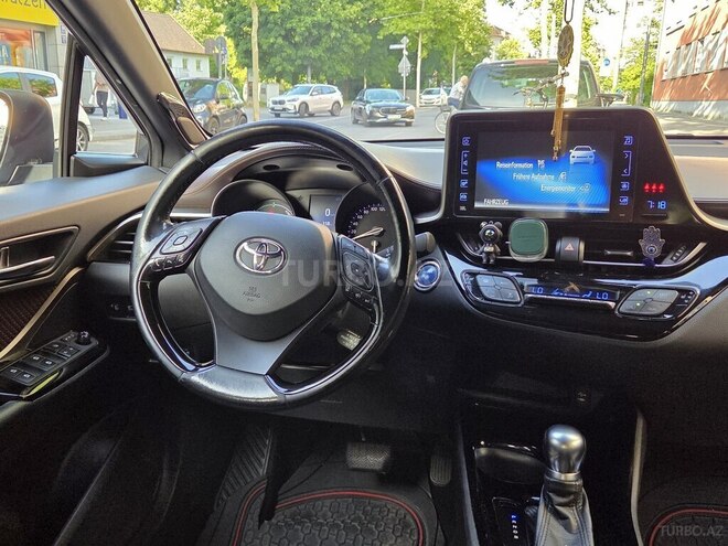 Toyota C-HR 2018, 130,000 km - 1.8 l - Bakı