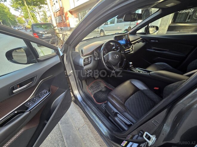Toyota C-HR 2018, 130,000 km - 1.8 l - Bakı