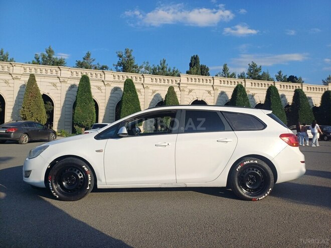 Opel Astra 2012, 277,000 km - 1.3 l - Gəncə