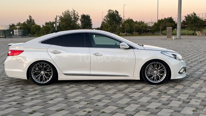 Hyundai Grandeur 2015, 250,000 km - 2.2 л - Bakı