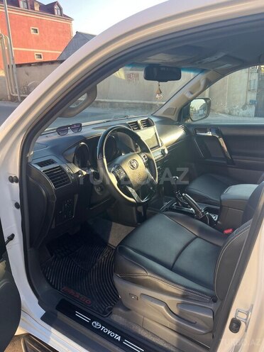 Toyota Land Cruiser Prado 2009, 238,000 km - 3.0 л - Bakı
