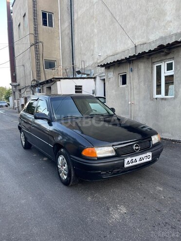 Opel Astra 1995, 355,000 km - 1.6 l - Sumqayıt