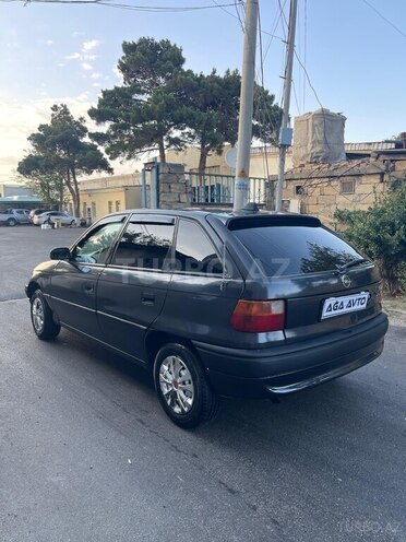 Opel Astra 1995, 355,000 km - 1.6 l - Sumqayıt
