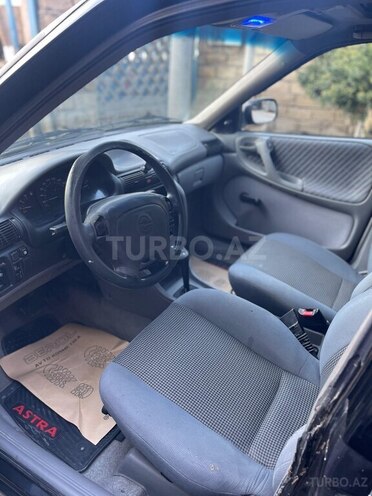 Opel Astra 1995, 355,000 km - 1.6 l - Sumqayıt