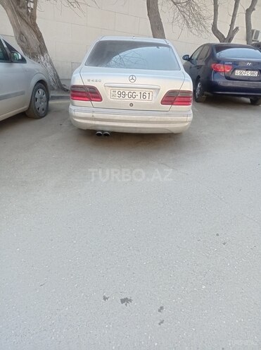 Mercedes E 430 2000, 279,000 km - 4.3 l - Bakı