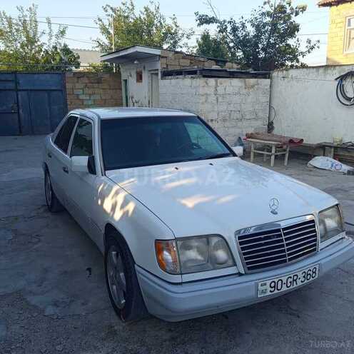 Mercedes E 220 1993, 534,601 km - 2.2 l - Kürdəmir