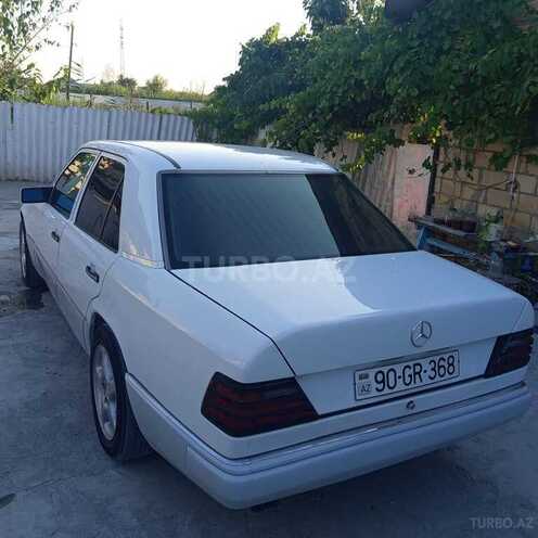 Mercedes E 220 1993, 534,601 km - 2.2 l - Kürdəmir