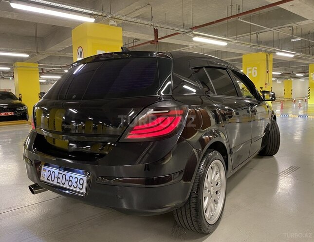 Opel Astra 2005, 207,500 km - 1.4 l - Gəncə