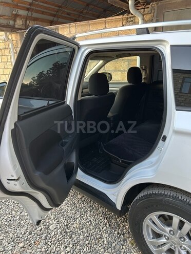Mitsubishi Outlander 2015, 73,000 km - 2.4 л - Quba