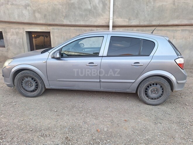 Opel Astra 2006, 250,000 km - 1.4 l - Gəncə