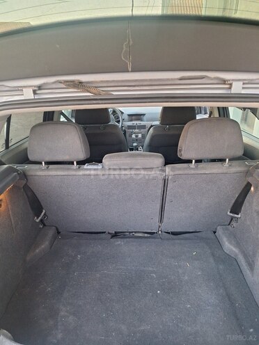Opel Astra 2006, 250,000 km - 1.4 l - Gəncə