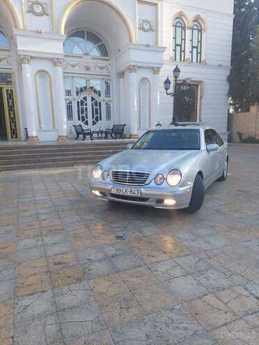 Mercedes E 320 2001, 310,000 km - 3.2 l - Bakı