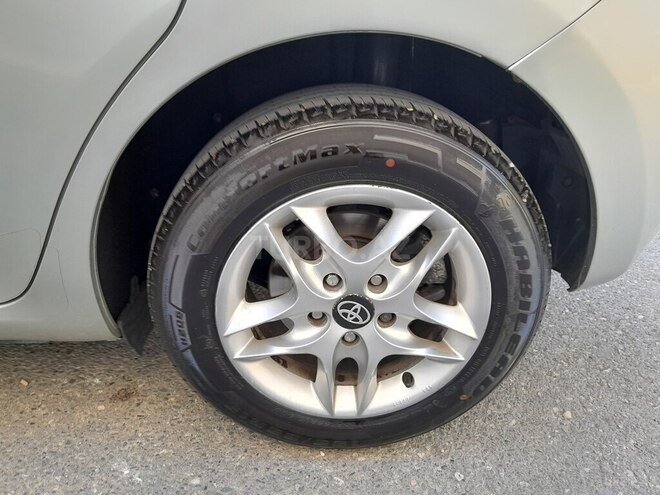 Toyota Auris 2009, 405,000 km - 1.4 l - Bakı