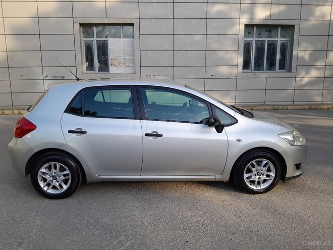 Toyota Auris 2009, 405,000 km - 1.4 l - Bakı