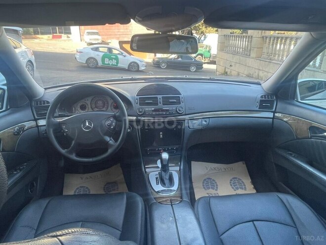 Mercedes E 270 2003, 283,000 km - 2.7 l - Bakı