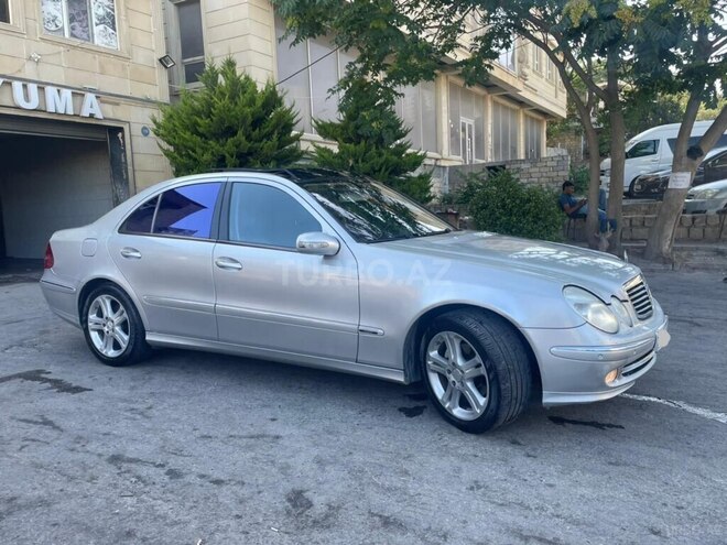 Mercedes E 270 2003, 283,000 km - 2.7 l - Bakı