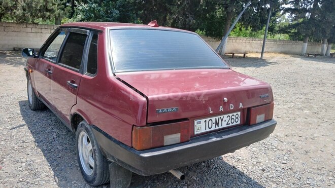 LADA (VAZ) 21099 2000, 200,000 km - 1.5 l - Salyan