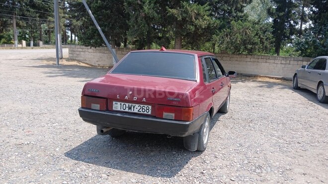 LADA (VAZ) 21099 2000, 200,000 km - 1.5 l - Salyan