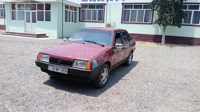 LADA (VAZ) 21099 2000, 200,000 km - 1.5 l - Salyan