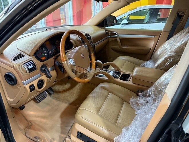 Porsche Cayenne-5