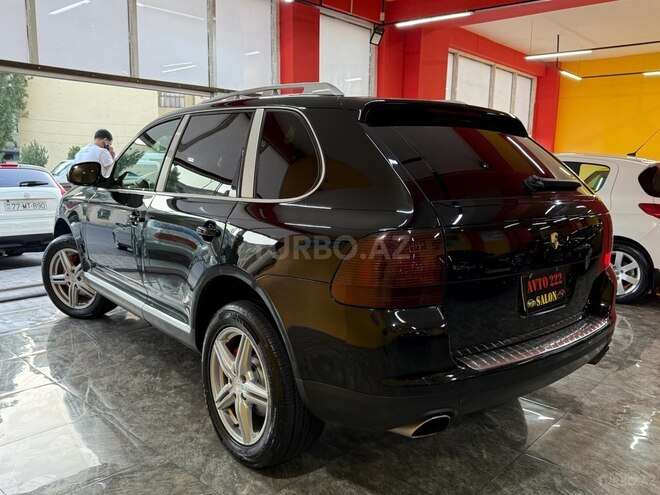 Porsche Cayenne-3