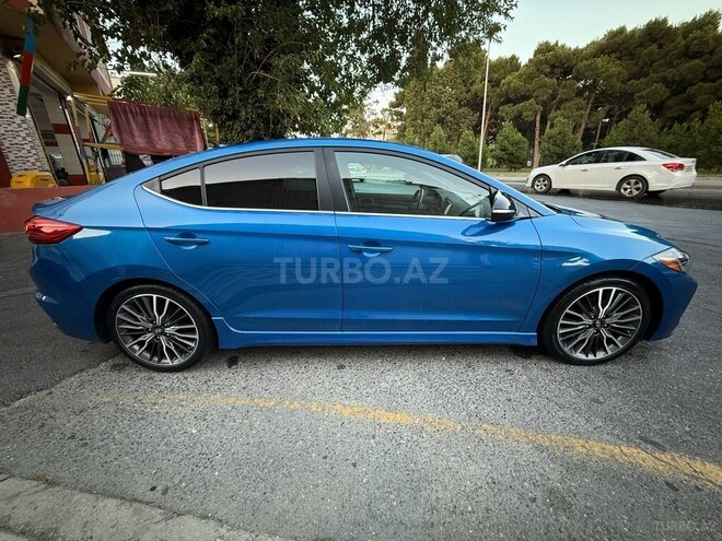 Hyundai Elantra 2017, 92,000 km - 1.6 л - Bakı